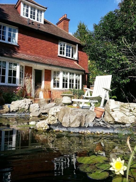 Rosemead Guest House Claygate المظهر الخارجي الصورة
