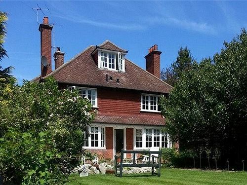 Rosemead Guest House Claygate المظهر الخارجي الصورة